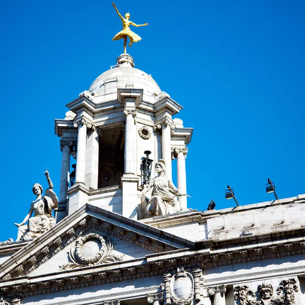 Exterior antigua arquitectura en Inglaterra Londres europe pared y hist — Foto de Stock