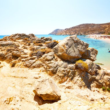 Avrupa Yunanistan'da mykonos Adası rock deniz ve plaj mavi sk