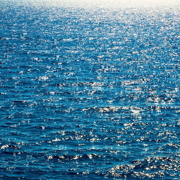 Em mediterrâneo veja a ilha da grécia e o fundo — Fotografia de Stock