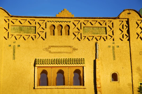 Old brown construction in africa morocco and — Stock Photo, Image