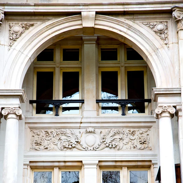 Oude architectuur in Engeland Londen Europa muur en geschiedenis — Stockfoto