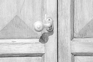 Avrupa İtalya antika kahverengi kapıyı kapat ve paslı kilit c eski