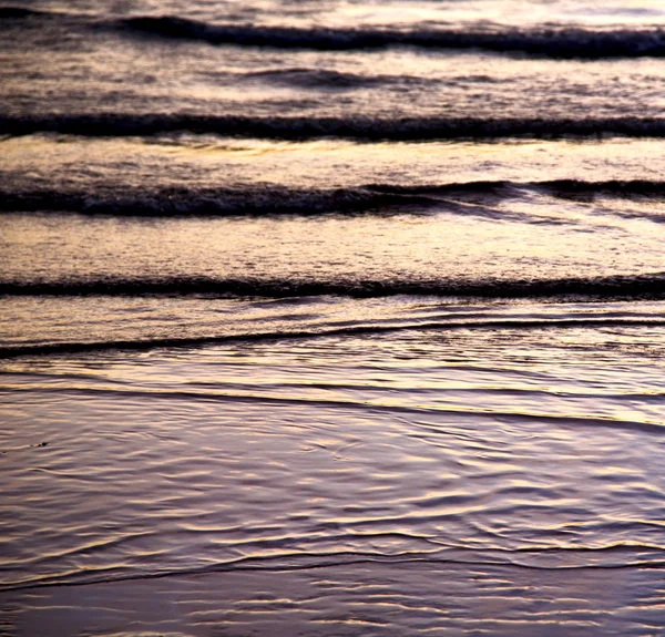 In thailandia acqua sud china linea arancione oro — Foto Stock