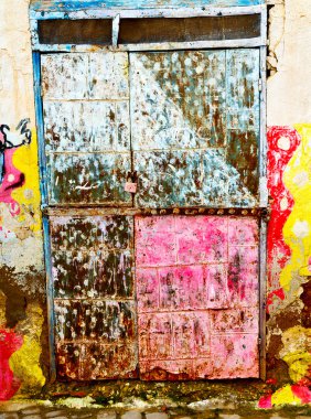 eski kapı Fas Afrika eski ve süslü duvar mavi