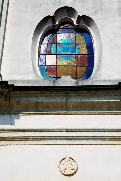 Beautiful old architecture in  europe milan  sunlight — Stock Photo, Image