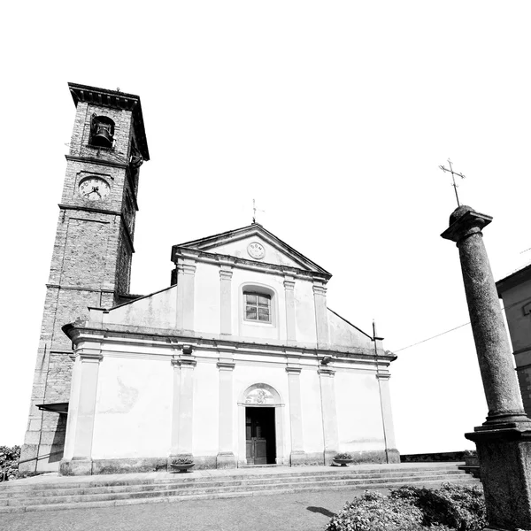 Monumento arquitectura antigua en italia europa milan religion a —  Fotos de Stock