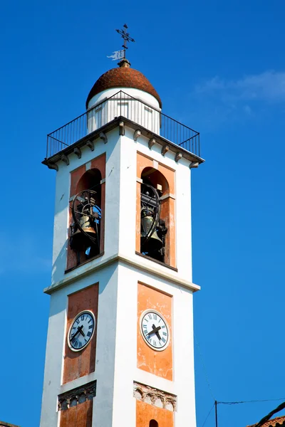 Eski Saat Kulesi İtalya Avrupa eski taş çan — Stok fotoğraf