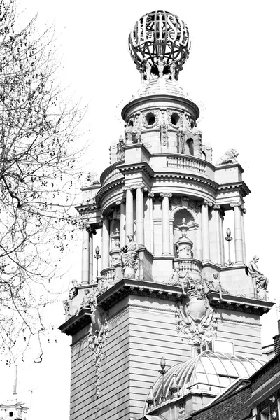 Arquitetura antiga na Inglaterra londres europa parede e história — Fotografia de Stock