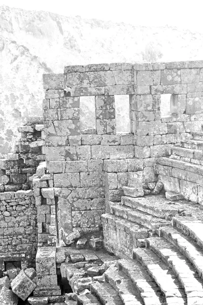 De oude tempel en theater in termessos antalya Turkije Azië hemel — Stockfoto