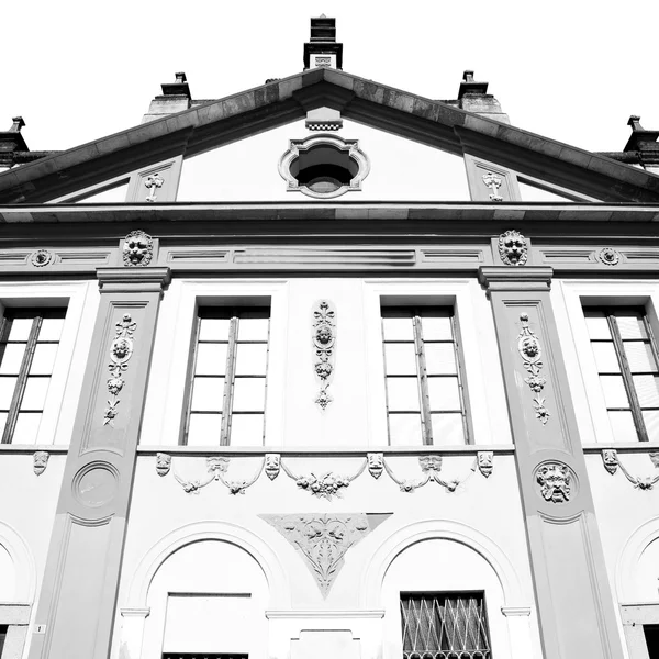 Column old architecture in italy europe milan religion       and — Stock Photo, Image