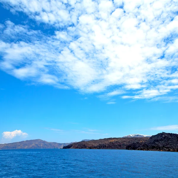 Griechenland von den Bootsinseln im Mittelmeer und am Himmel — Stockfoto