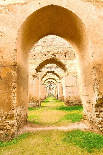 Moroccan granary in the   archway  wall — Stock Photo, Image