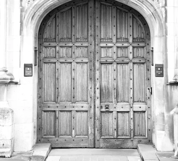 Parlamento em Londres porta da igreja velha e parede de mármore antigo — Fotografia de Stock