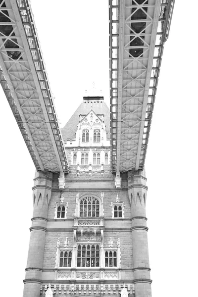 Tour de Londres en Angleterre vieux pont et le ciel nuageux — Photo