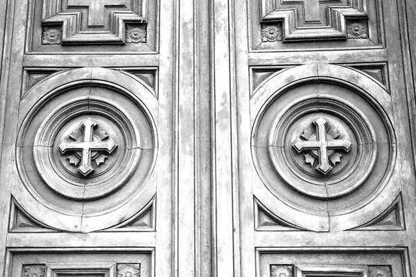 Kruis traditionele deur in Italië ancian hout en Trading — Stockfoto