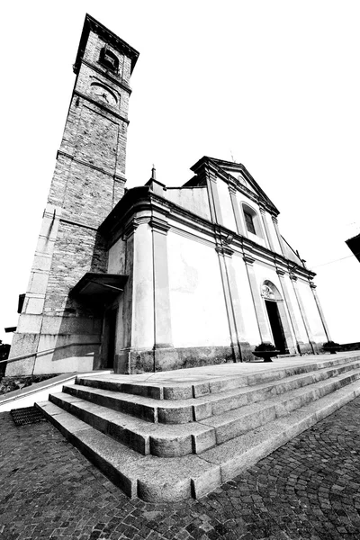 Exterior arquitectura antigua en italia europe milan religion — Foto de Stock