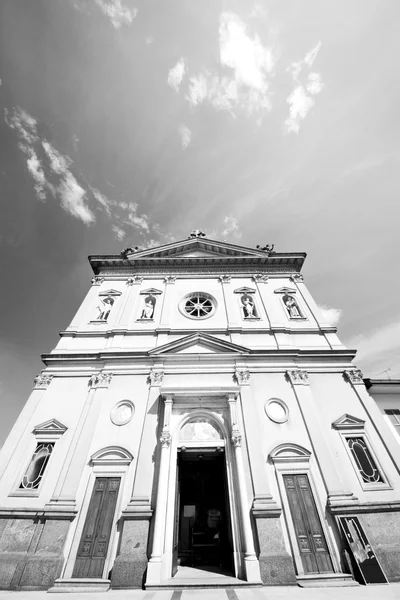 De oude architectuur monument in Italië Europa Milaan religie een — Stockfoto