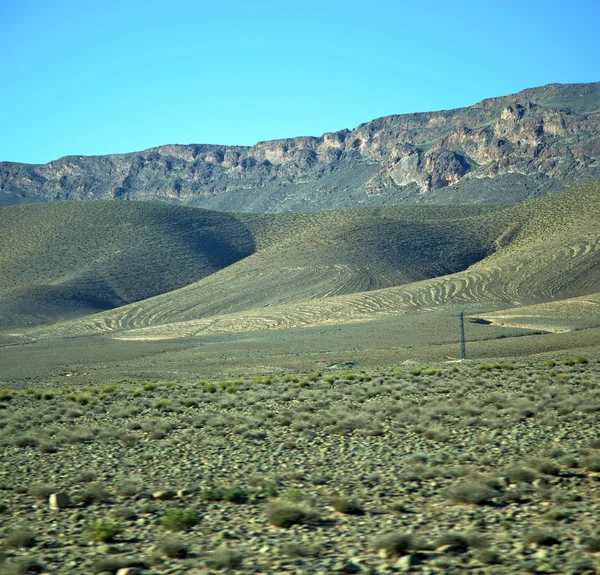 Valle collina in Africa Morocco l'atlante asciutto terreno montano — Foto Stock