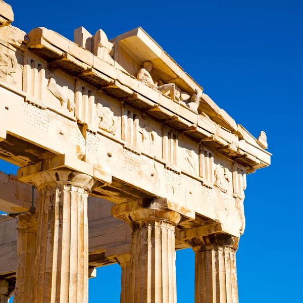 ギリシャの古い建築と歴史的な場所でパルテノン神殿 — ストック写真