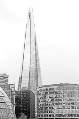 Yeni Bina Londra gökdelen finansal bölgesinde bir