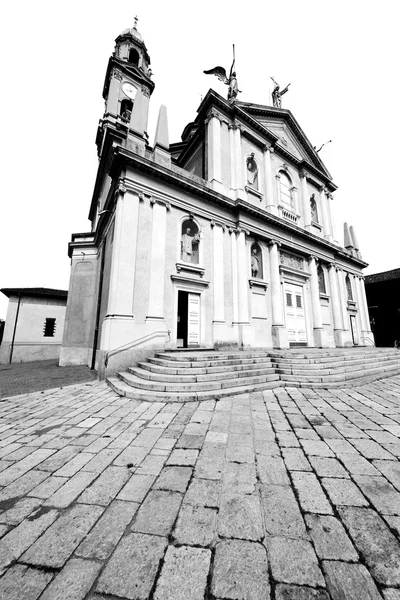 Medievale vecchia architettura in italia europa milano religione a — Foto Stock