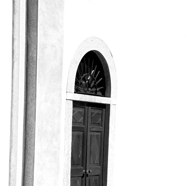 Régi ajtó Olaszország régi ancian fa- és hagyományos textúra — Stock Fotó