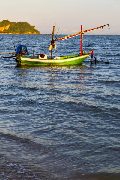 Nascer do sol ásia o lomprayah sul china mar âncora — Fotografia de Stock
