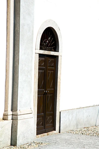 Eski kapı İtalya eski ahşap ve geleneksel — Stok fotoğraf