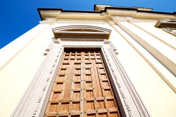 Entrance   door    in italy   ancian  nail — Stock Photo, Image