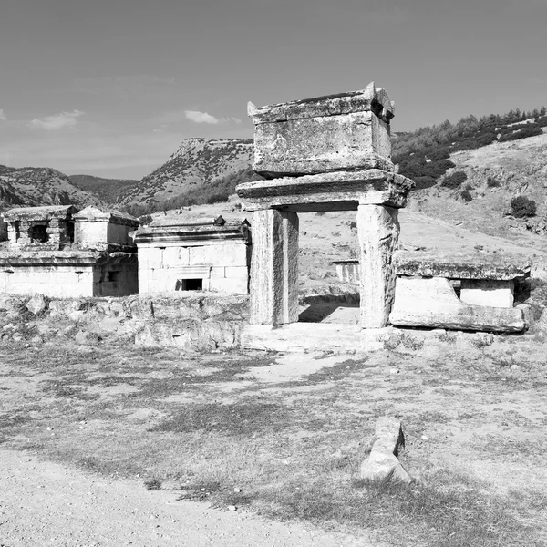 Arqueología pamukkale antigua construcción en asia pavo el col —  Fotos de Stock