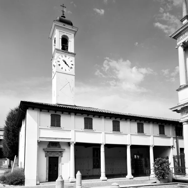 Construção de arquitetura antiga em itália europa milan religião um — Fotografia de Stock