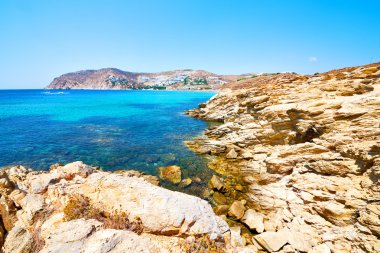 Mavi gökyüzü Yunanistan'da mykonos beach