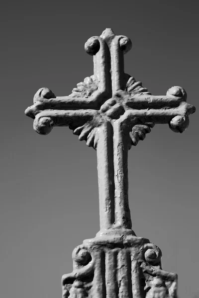 В Европе греческий крест облачное небо — стоковое фото