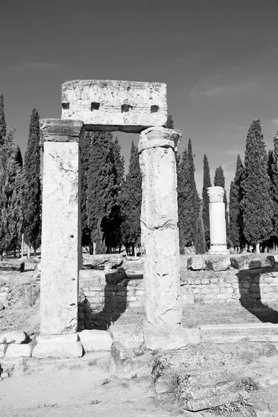 És a római templom története pamukkale régi építési — Stock Fotó