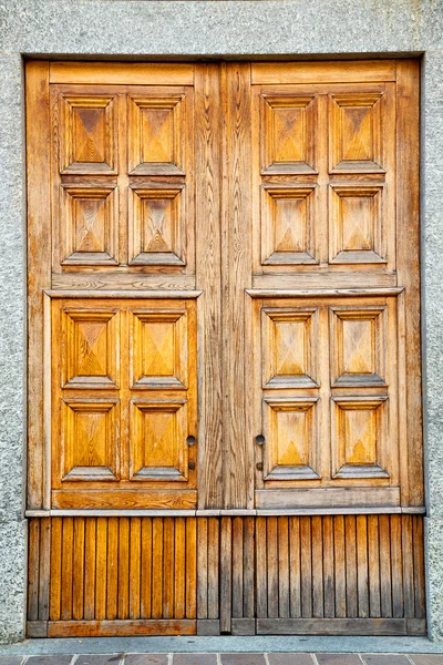 Old door in italy land europe — Stock Photo, Image