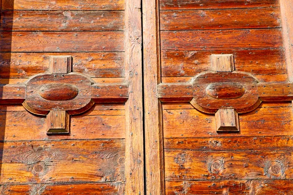 Grana di una porta in italia europa — Foto Stock