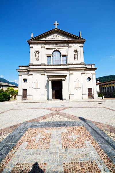 Erbe alte architektur in italien milan religion und su — Stockfoto