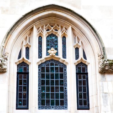 Londra 'daki eski Windon Duvarı tuğlayla ve camla kapladı 