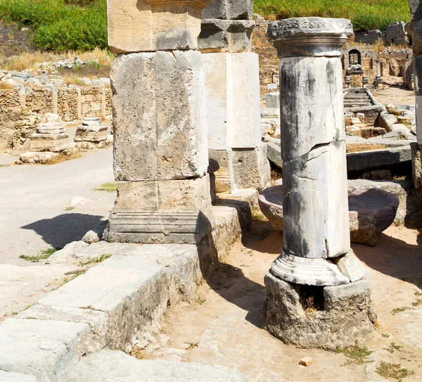 Perge vecchia costruzione in Asia tacchino la colonna e il romano — Foto Stock