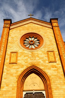  İtalya lombardy villa cortese eski kilise kapalı