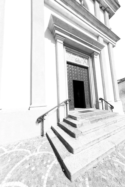 Detail in  wall door  italy land europe architecture and wood th — Stock Photo, Image