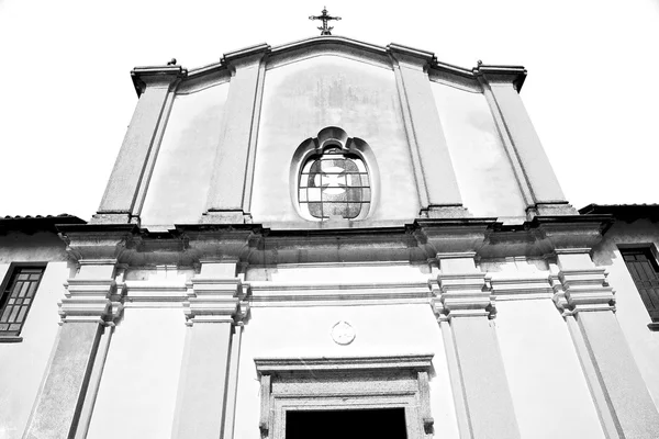 Παλιά αρχιτεκτονική στην Ιταλία Ευρώπη milan θρησκεία και το φως του ήλιου — Φωτογραφία Αρχείου