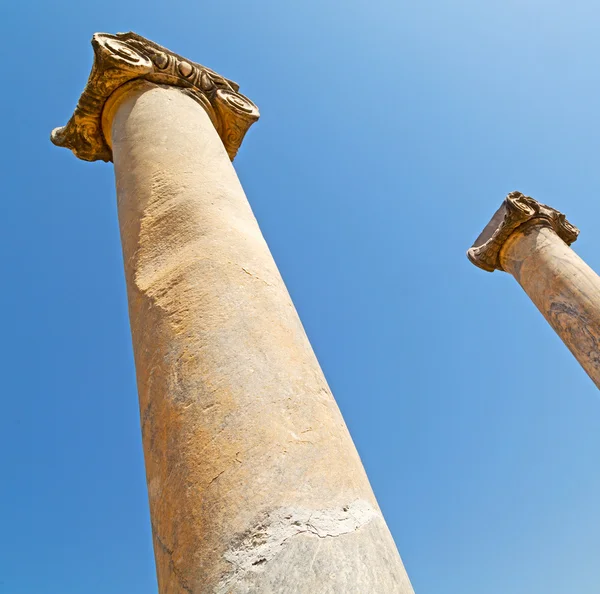 Kolom in oude tempel en theater in Efeze antalya Turkije — Stockfoto