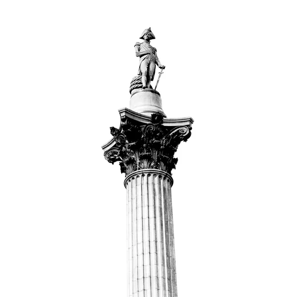 Kolumna w Londynie anglia architektura starych i niebo — Zdjęcie stockowe