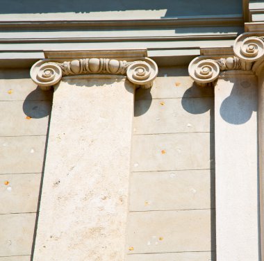 Avrupa İtalya ve mermer ülkede soyut eski sütun 