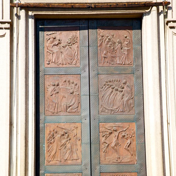 Staré dveře v Itálii země Evropské architektury a dřevo historické — Stock fotografie