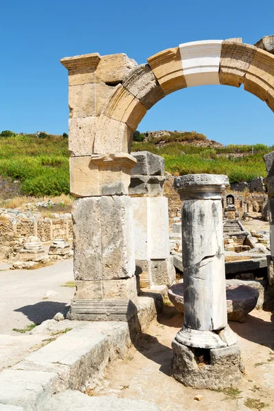 Зібрати старе будівництво в турецькому римському храмі — стокове фото