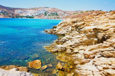 Yunanistan mykonos Adası rock deniz ve plaj mavi gökyüzü