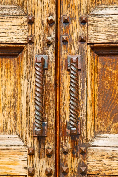 Europe old in   antique close rusty lock  closeup — Stock Photo, Image