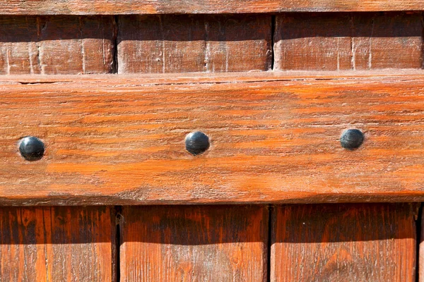 Porta d'ingresso vernice tradizionale chiodo — Foto Stock